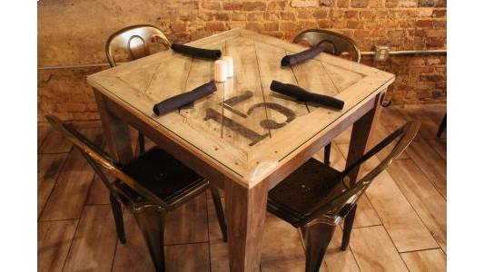 Gallery 4 table